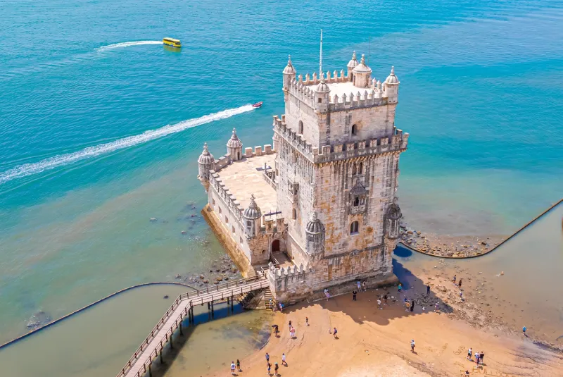 Scenic winter sun holidays in Portugal along the coast